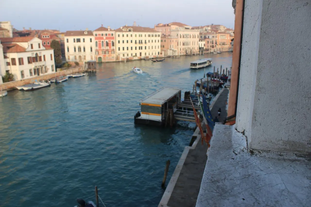 **  Residenza Ca' Corner Bed & Breakfast Venice Italy