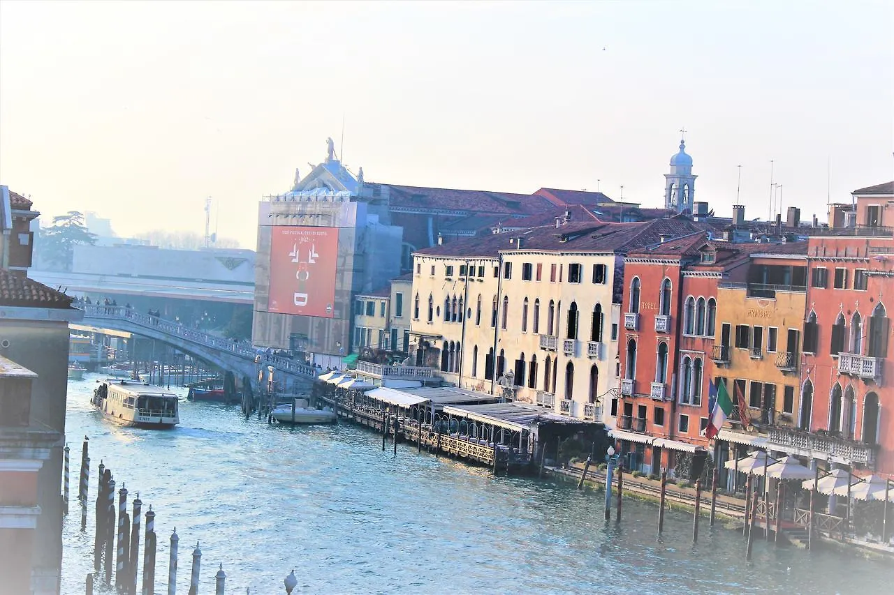 Residenza Ca' Corner Bed & Breakfast Venice 2*,