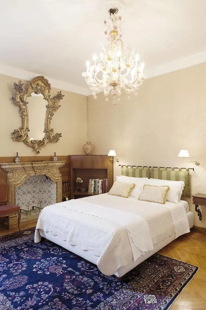 **  Residenza Ca' Corner Bed & Breakfast Venice Italy