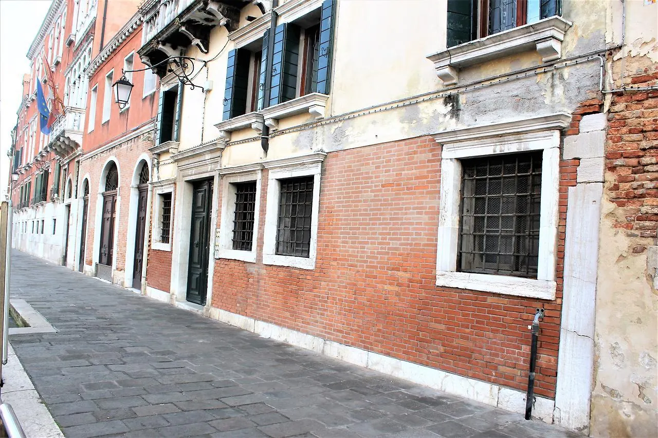 Residenza Ca' Corner Bed & Breakfast Venice
