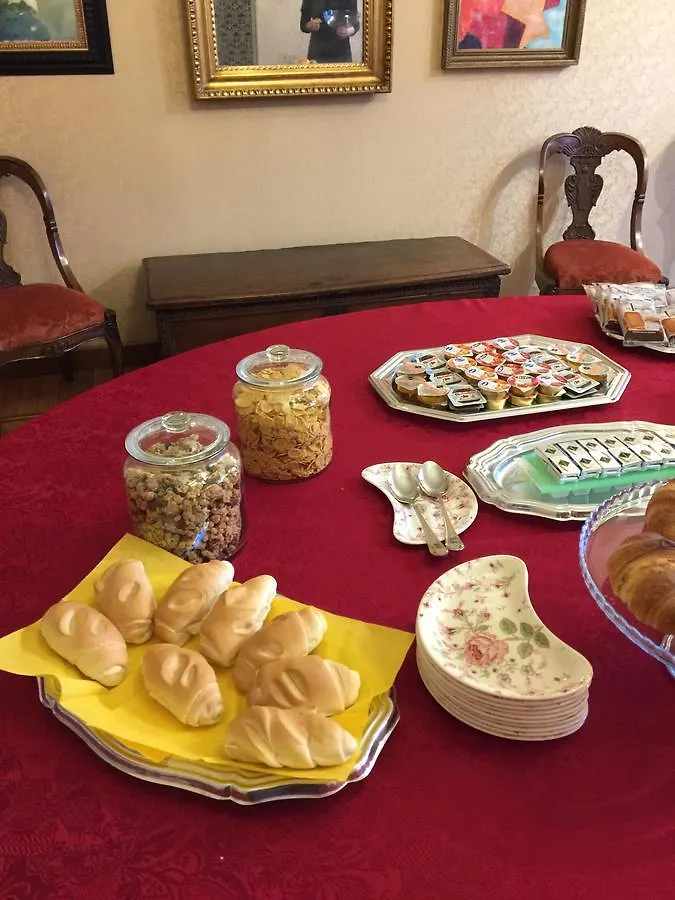**  Residenza Ca' Corner Bed & Breakfast Venice Italy