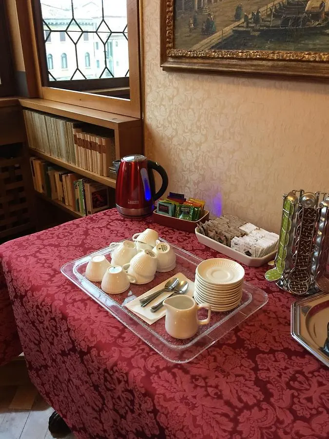 Residenza Ca' Corner Bed & Breakfast Venice