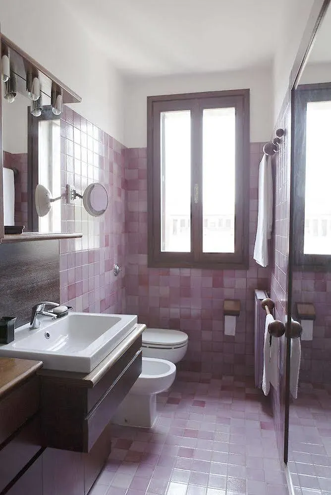 Residenza Ca' Corner Bed & Breakfast Venice 2*,